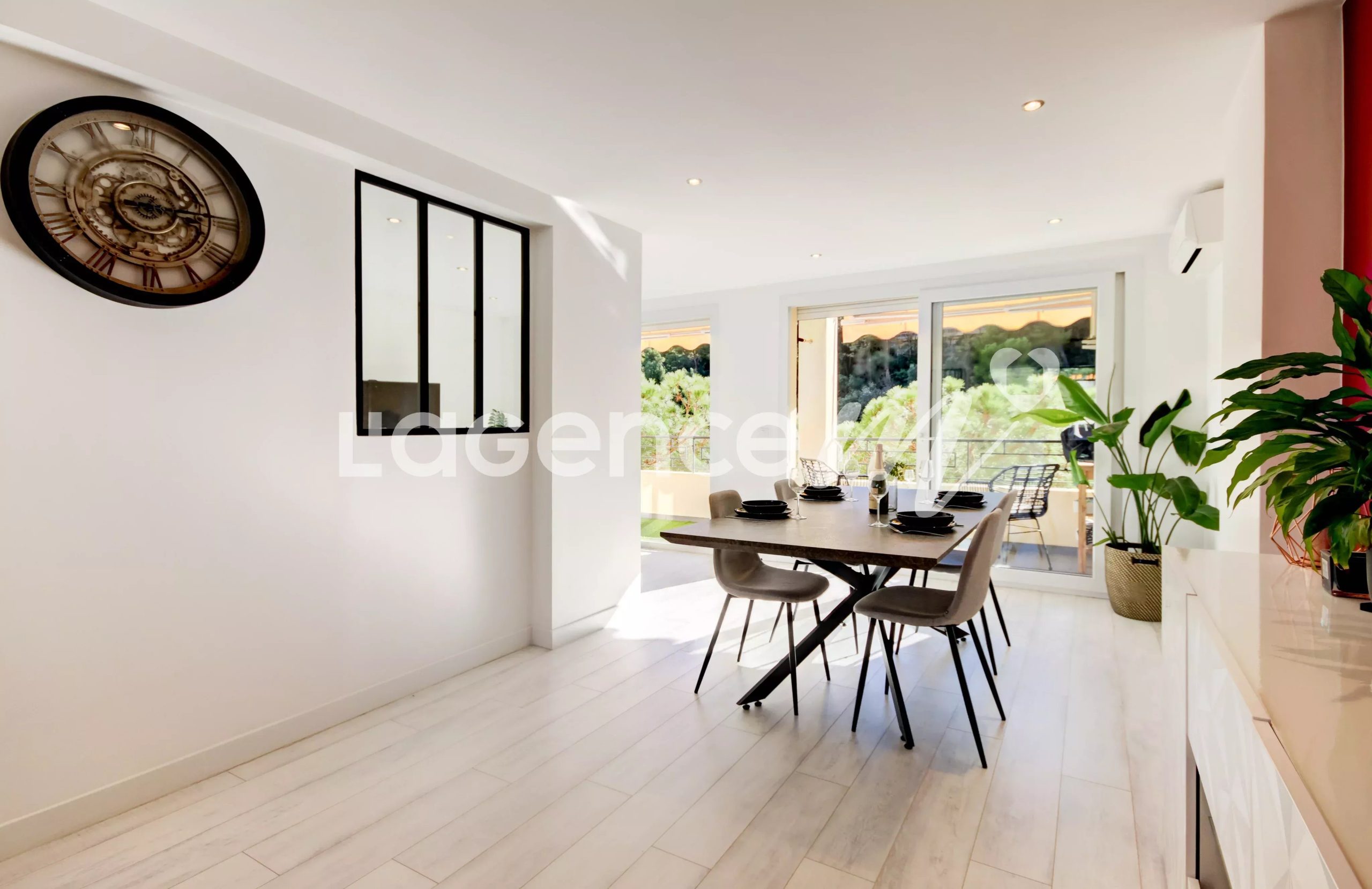 2fe98459c4c89390e969fecf143301ca_89e1a8364f_4096-original