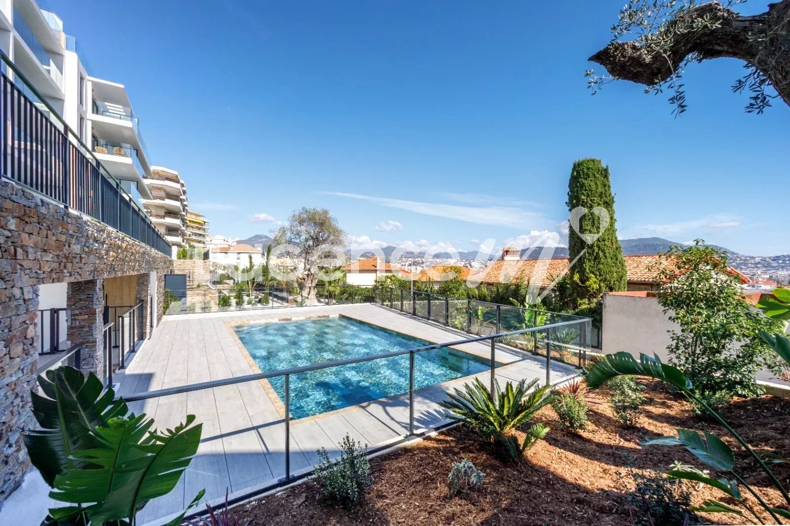 930c81da159a67b8efbc70969df4ca86_611d85fc44_1600-original